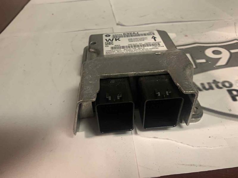 2012 JEEP GRAND CHEROKEE Chassis Control Module - Image 2