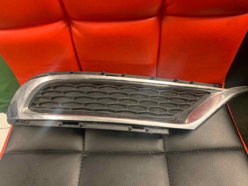 2015 CHRYSLER 300 Grille