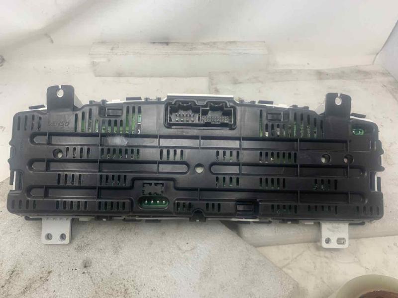 2010 DODGE JOURNEY Speedometer Head Cluster - Image 3