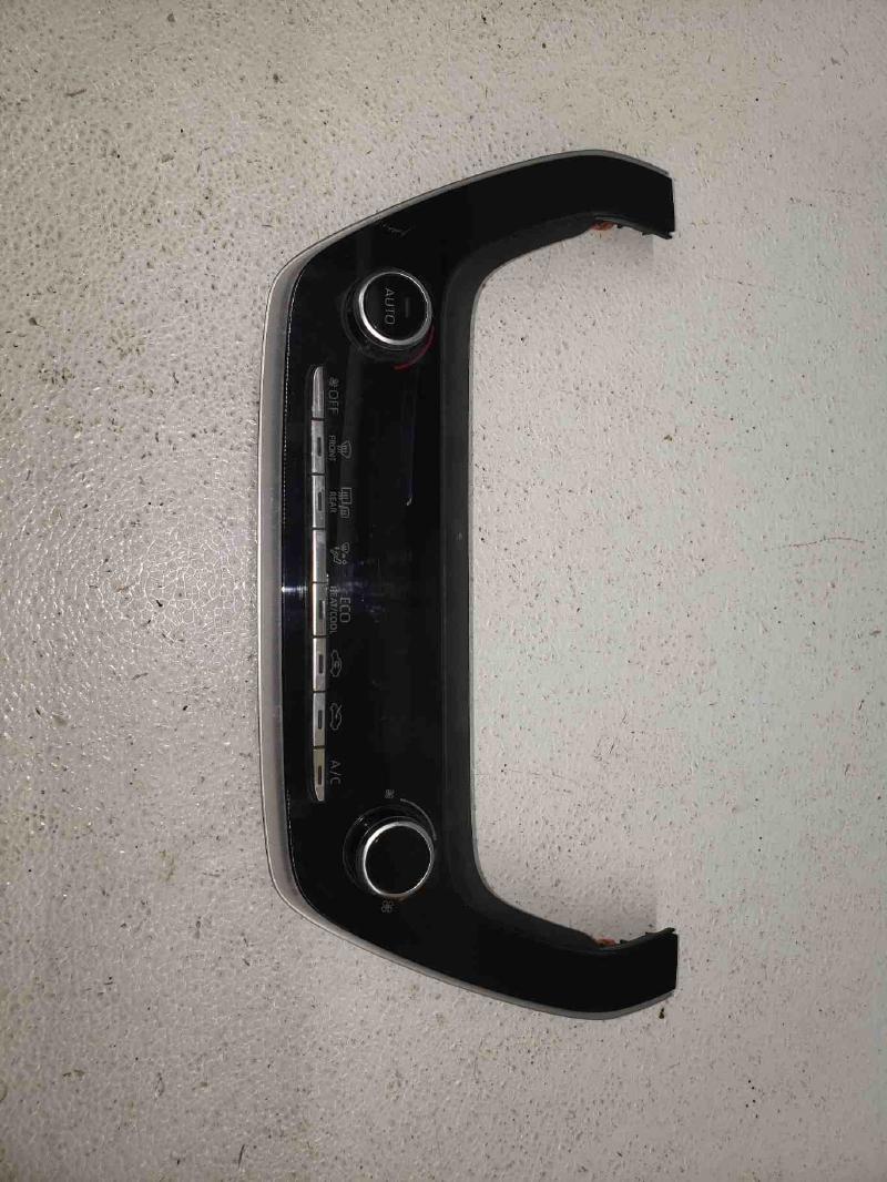 2020 TOYOTA COROLLA Temp Control