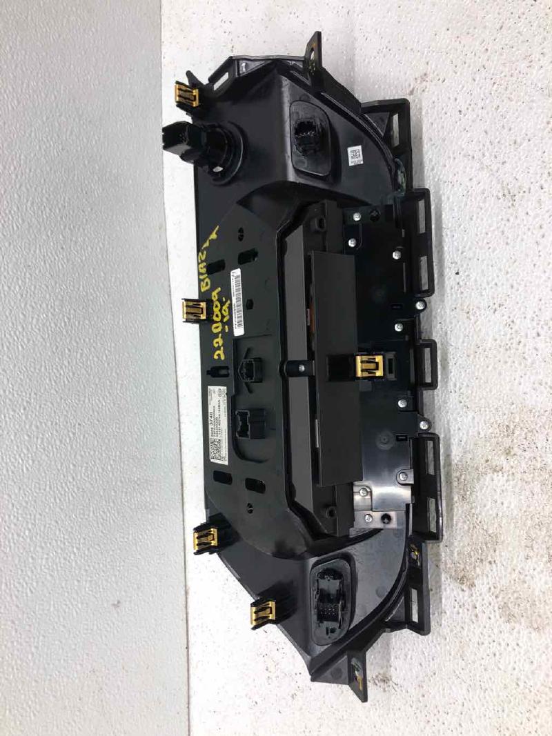 2019 CHEVROLET BLAZER Radio Audio - Image 3
