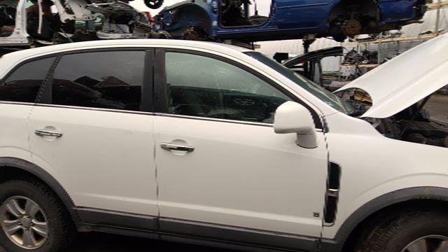 2008 SATURN VUE Door Assembly Front