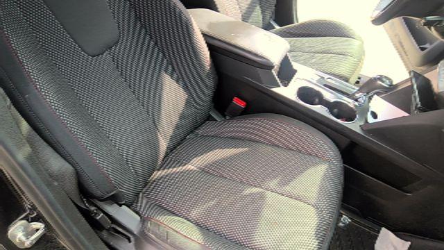 2016 GMC TERRAIN Seat Front - Image 2