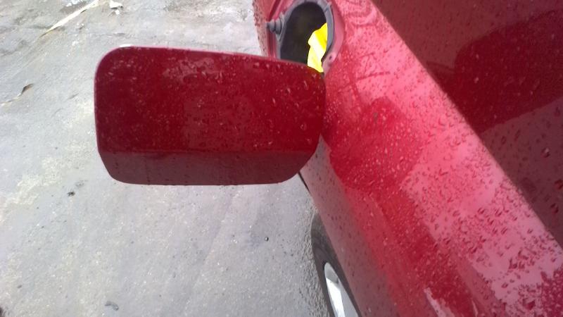 2011 CHEVROLET HHR Fuel Filler Door